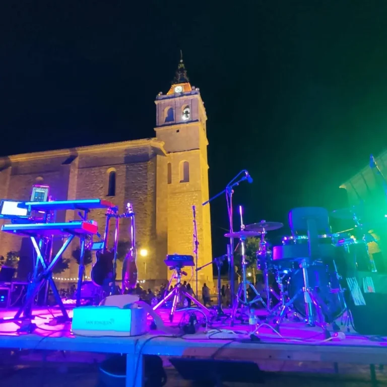 Instagram post from yoymicircunstancia.banda. This post is in position 4.