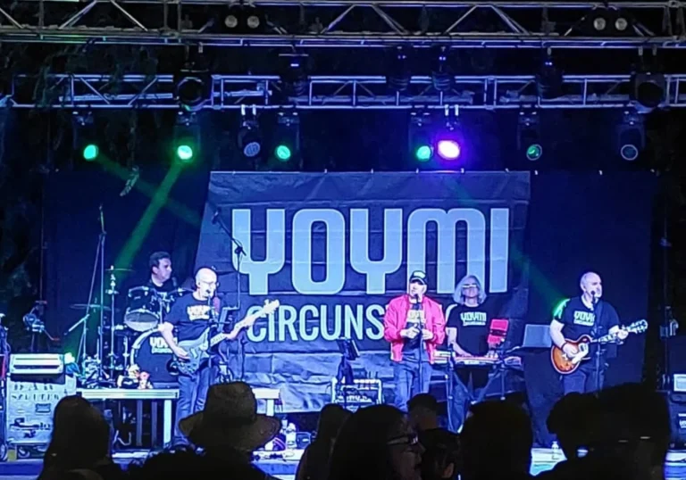 Instagram post from yoymicircunstancia.banda. This post is in position 8.