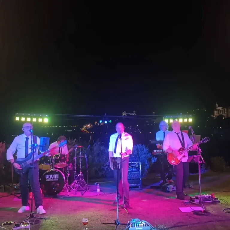 Instagram post from yoymicircunstancia.banda. This post is in position 1.