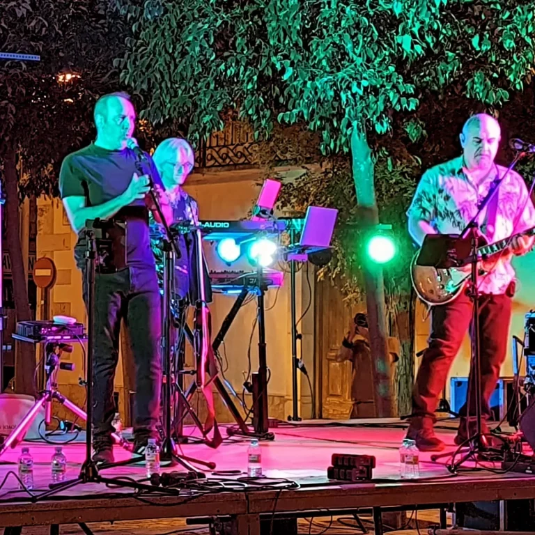 Instagram post from yoymicircunstancia.banda. This post is in position 2.